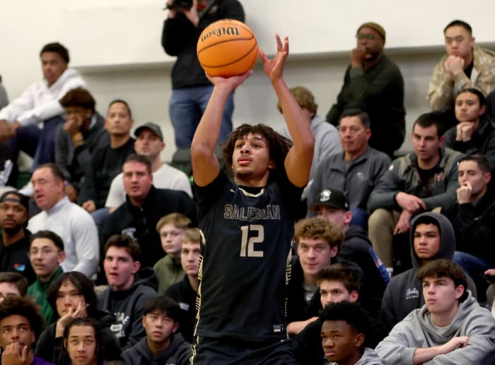 Salesian vs Riordan MLK Classic January 15, 2023 Photo-Dennis Lee11